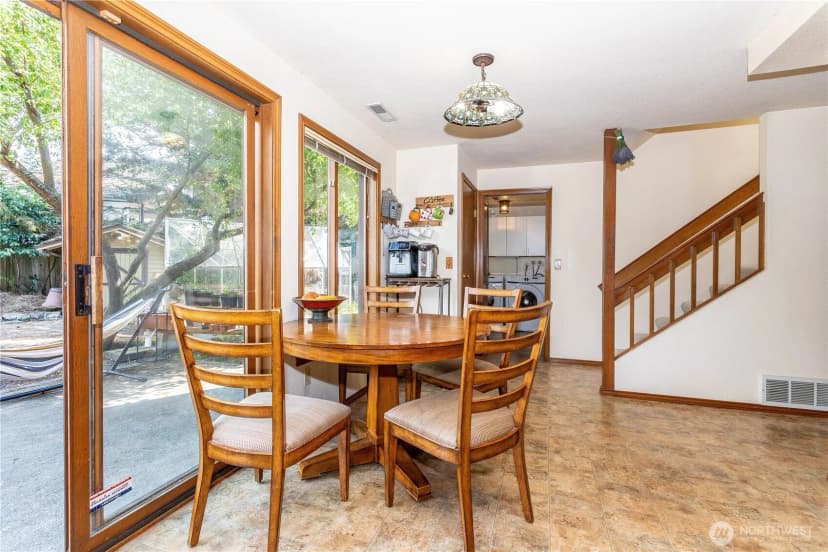Property photo for 2317 214th Place Sw, Brier photo 10