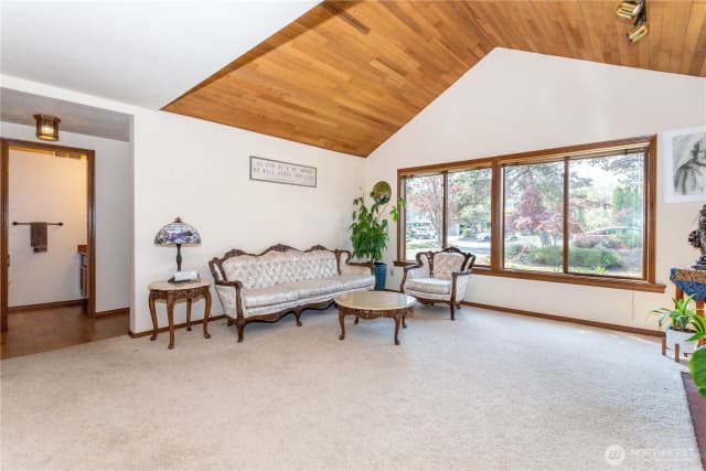 Property photo for 2317 214th Place Sw, Brier photo 3