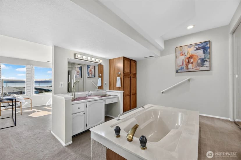 Property photo for 22609 6th Avenue S #202, Des Moines photo 14
