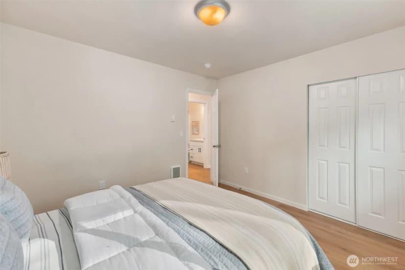 Property photo for 2389 Viking Street W, Bremerton photo 20