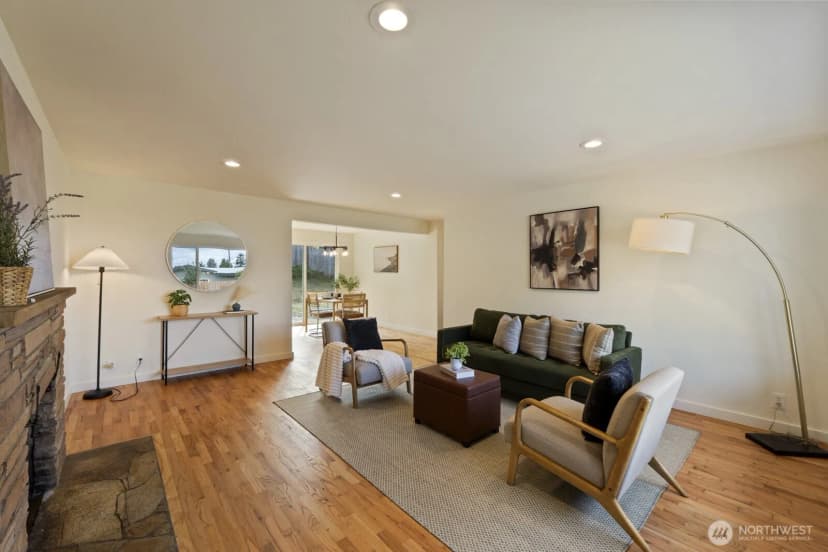 Property photo for 782 Lynnwood Avenue Ne, Renton photo 8