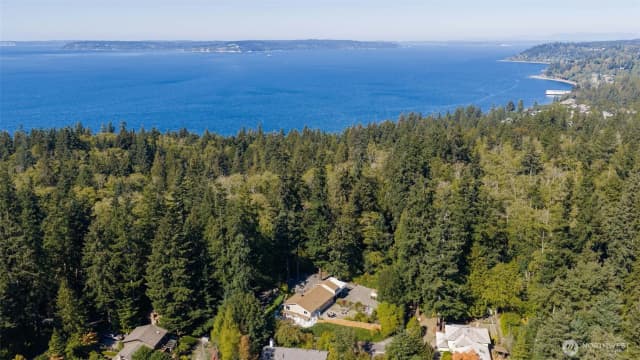 Property photo for 18007 Andover Street, Edmonds photo 2