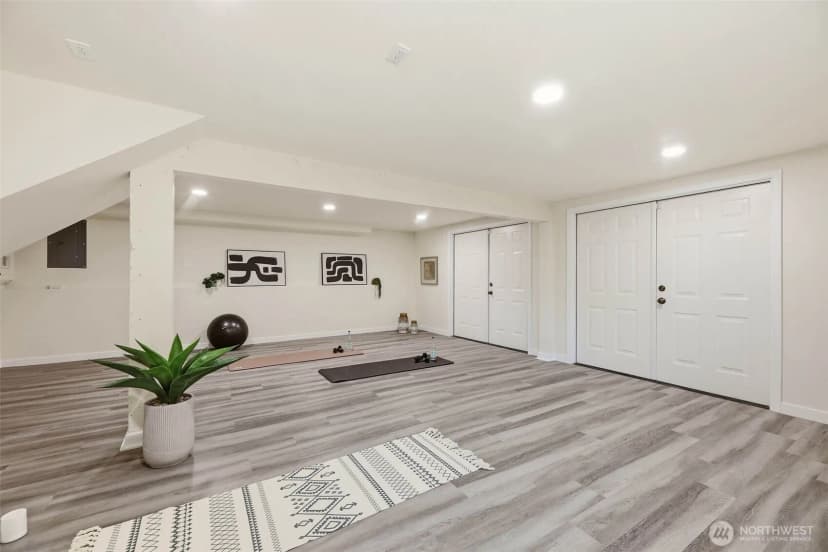 Property photo for 18007 Andover Street, Edmonds photo 17