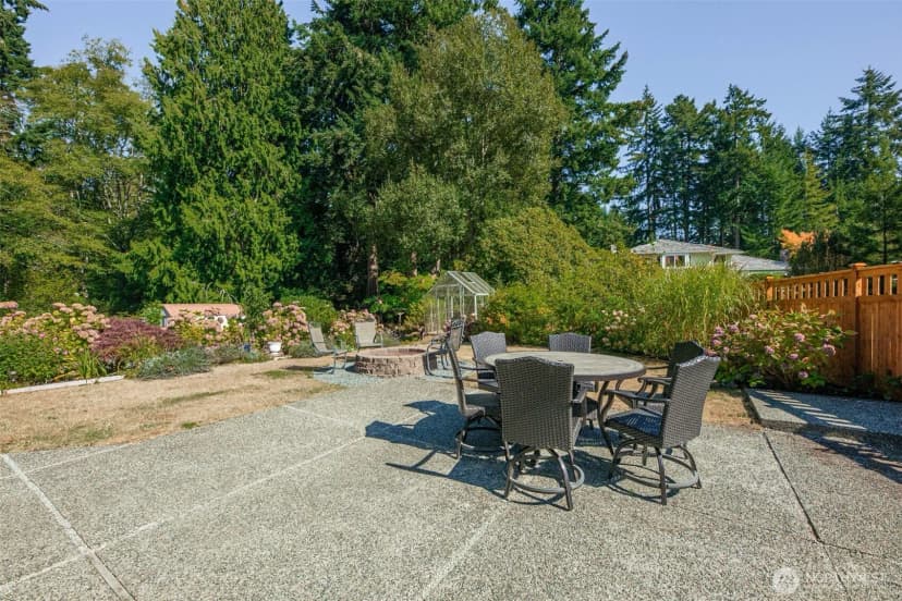 Property photo for 18007 Andover Street, Edmonds photo 31