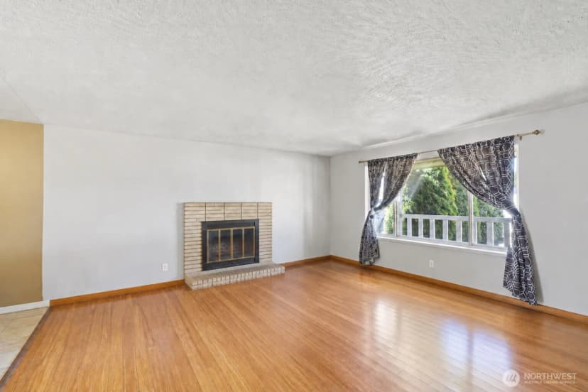 Property photo for 27054 124th Avenue Se, Kent photo 12