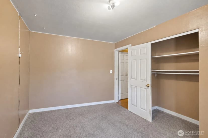 Property photo for 27054 124th Avenue Se, Kent photo 16