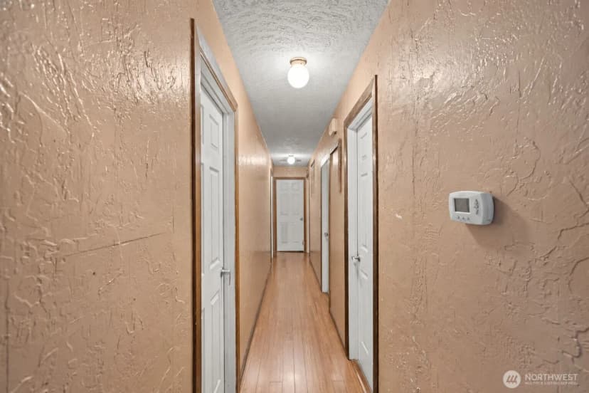Property photo for 27054 124th Avenue Se, Kent photo 13