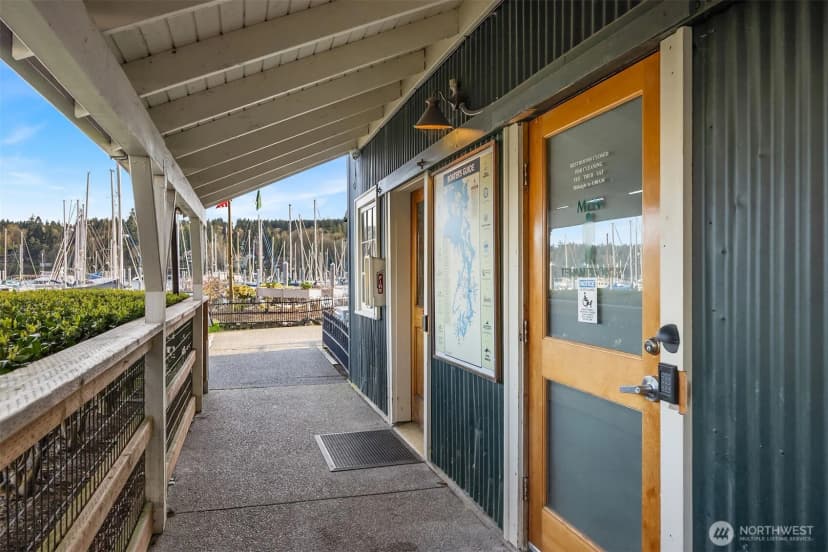 Property photo for 141 Parfitt Way Sw #a-15, Bainbridge Island photo 22