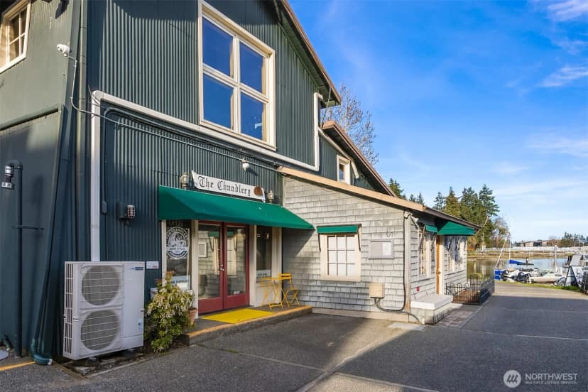 Property photo for 141 Parfitt Way Sw #a-15, Bainbridge Island photo 20