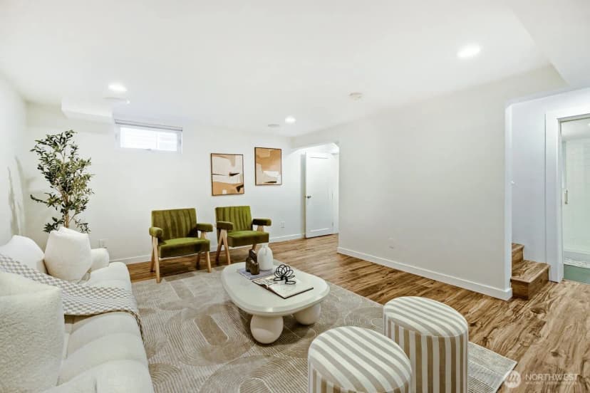 Property photo for 4216 27th Avenue W, Seattle photo 15
