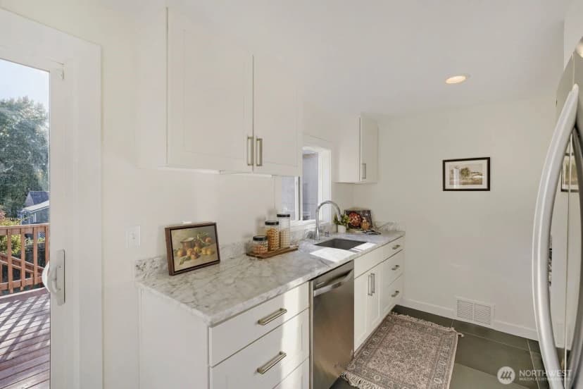 Property photo for 4216 27th Avenue W, Seattle photo 6