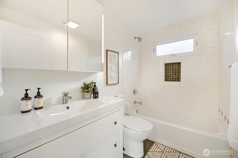 Property photo for 4216 27th Avenue W, Seattle photo 19