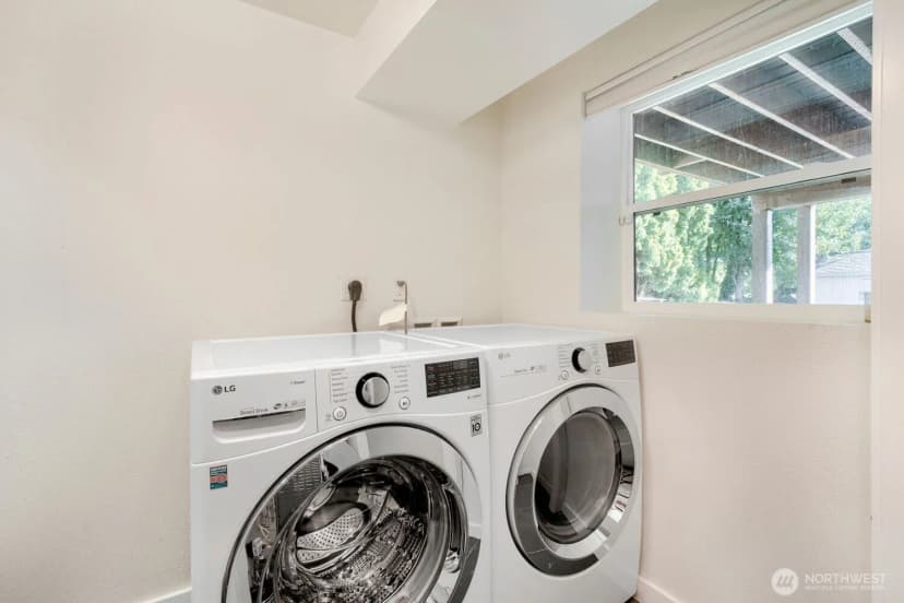 Property photo for 4216 27th Avenue W, Seattle photo 21