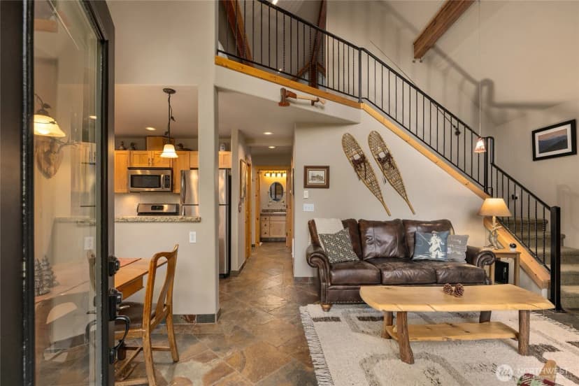 Property photo for 101 Pecon Valley Place, Cle Elum photo 2
