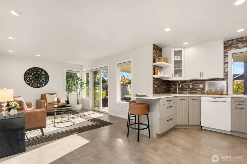 Property photo for 10225 Ne 62nd Street, Kirkland photo 32