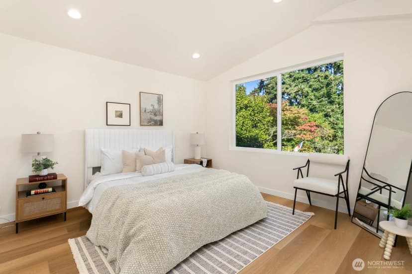 Property photo for 338 Ne 90th Street, Seattle photo 17