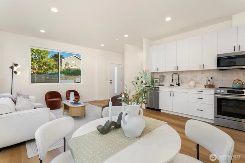 Property photo for 338 Ne 90th Street, Seattle photo 10