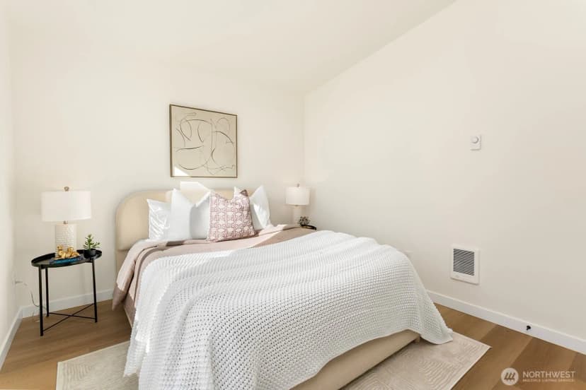 Property photo for 338 Ne 90th Street, Seattle photo 16