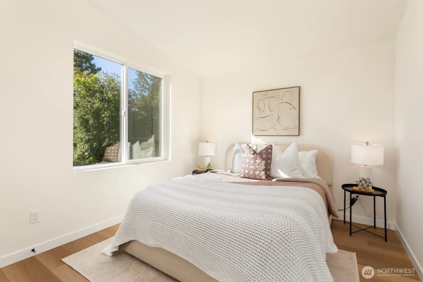 Property photo for 338 Ne 90th Street, Seattle photo 14
