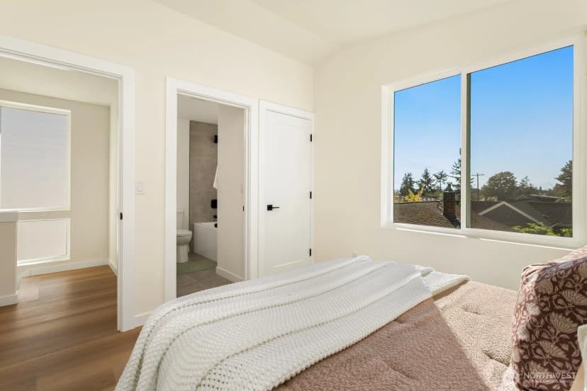 Property photo for 338 Ne 90th Street, Seattle photo 15