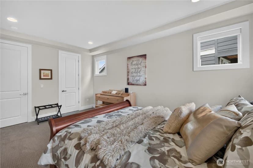 Property photo for 32861 Se Cottonwood Street, Black Diamond photo 13