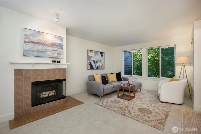 Property photo for 300 N 130th Street #5202, Seattle photo 3