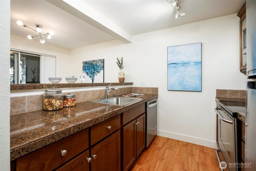 Property photo for 300 N 130th Street #5202, Seattle photo 8