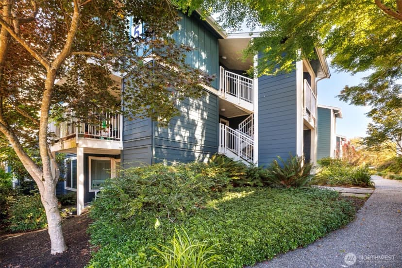 Property photo for 300 N 130th Street #5202, Seattle photo 24