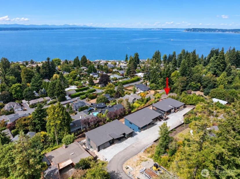 Property photo for 19122 94th Avenue W, Edmonds photo 15