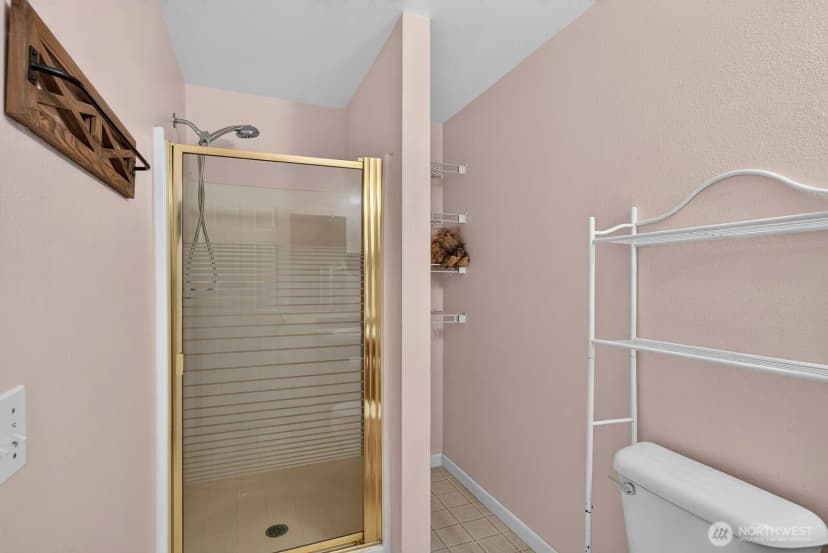 Property photo for 17701 Hillside Court, Arlington photo 15