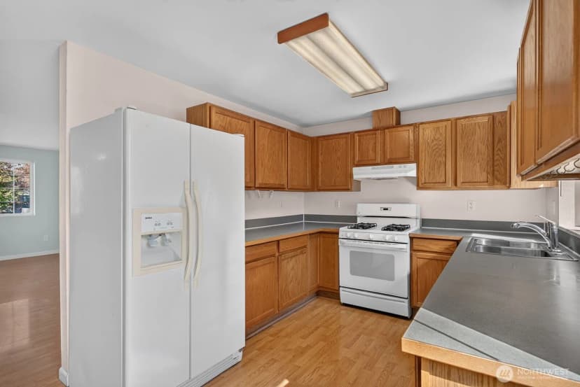 Property photo for 17701 Hillside Court, Arlington photo 10