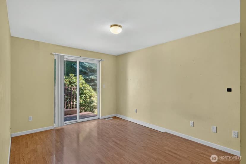 Property photo for 17701 Hillside Court, Arlington photo 12