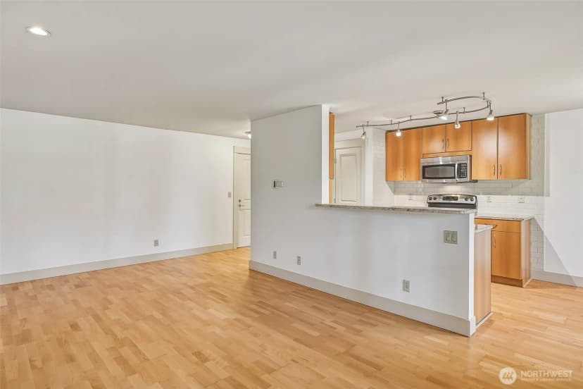 Property photo for 22910 90th Avenue W #e304, Edmonds photo 6