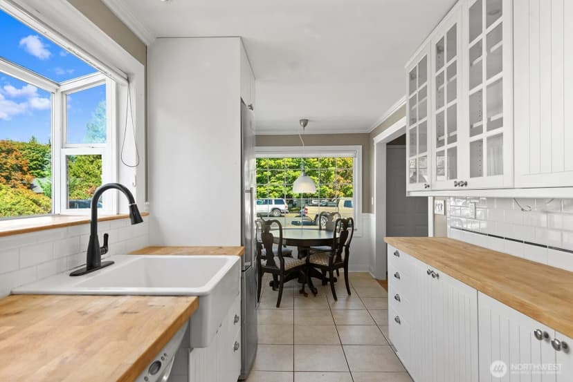 Property photo for 829 Ne 189th Street, Shoreline photo 14