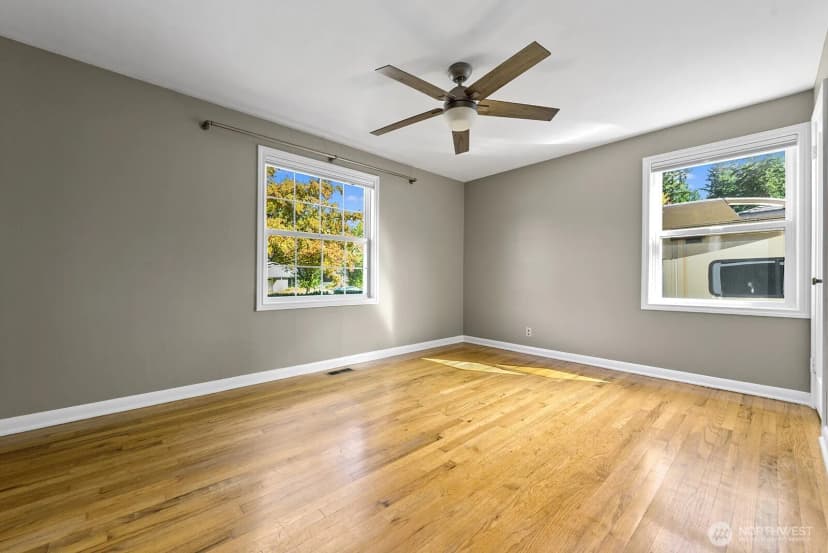 Property photo for 829 Ne 189th Street, Shoreline photo 24