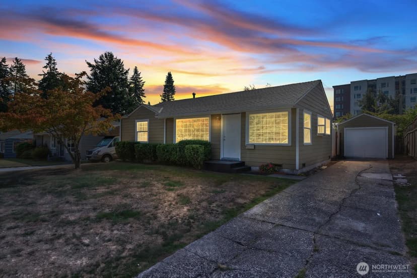 Property photo for 829 Ne 189th Street, Shoreline photo 27