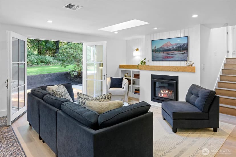 Property photo for 6894 Ne Koura Road, Bainbridge Island photo 9