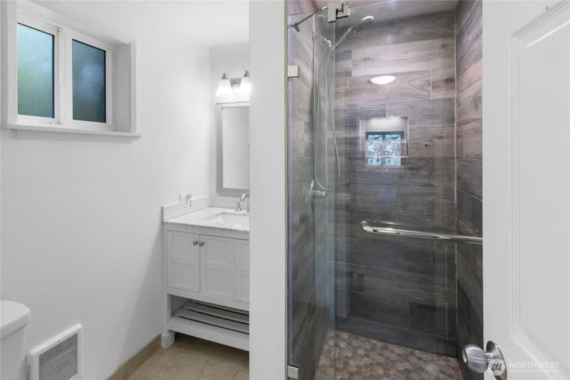 Property photo for 6894 Ne Koura Road, Bainbridge Island photo 34
