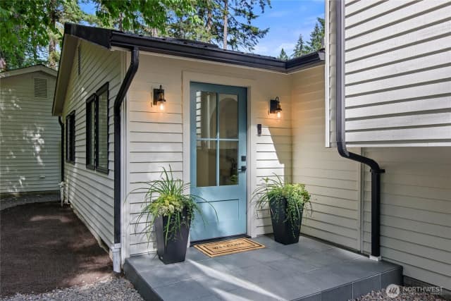 Property photo for 6894 Ne Koura Road, Bainbridge Island photo 3
