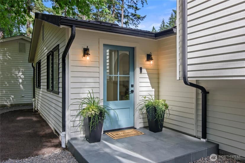 Property photo for 6894 Ne Koura Road, Bainbridge Island photo 3