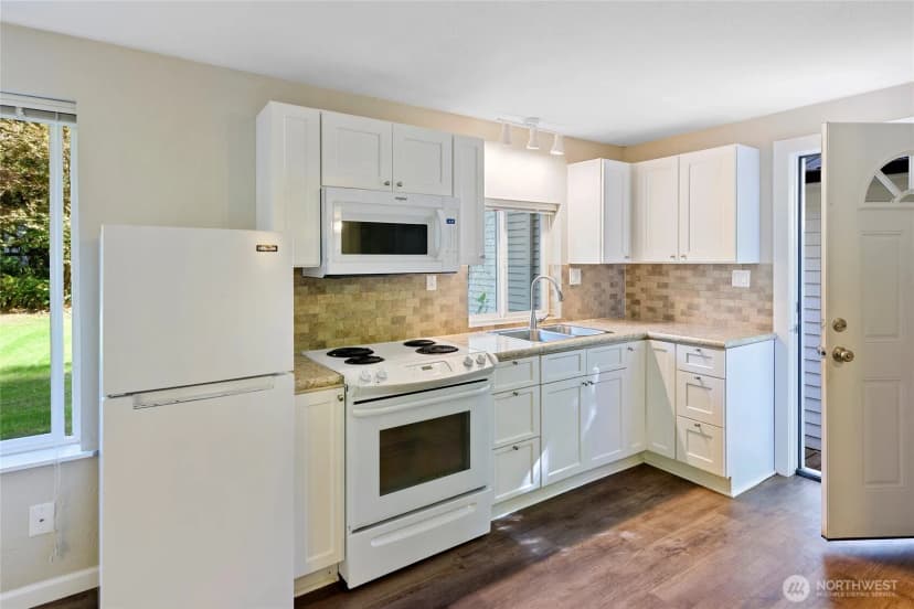 Property photo for 6894 Ne Koura Road, Bainbridge Island photo 32