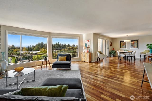 Property photo for 1005 5th Avenue S #102b, Edmonds