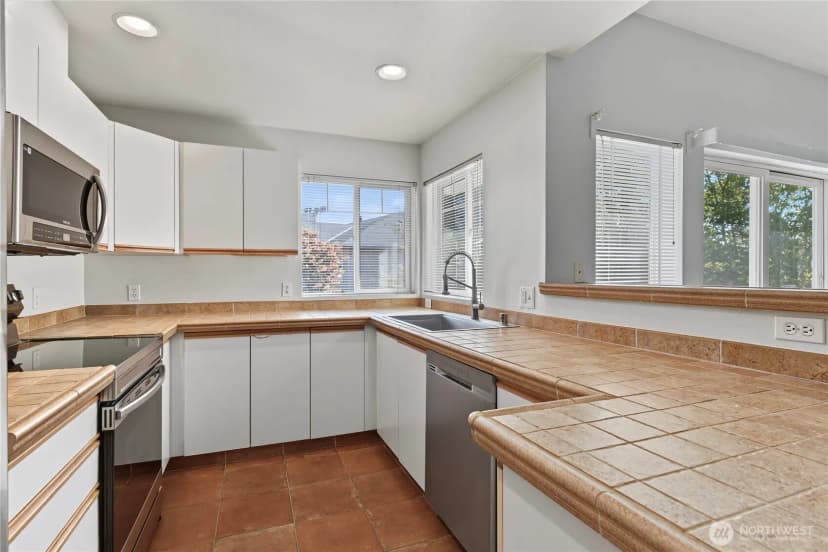 Property photo for 5727 S 234th Place #9-4, Kent photo 7