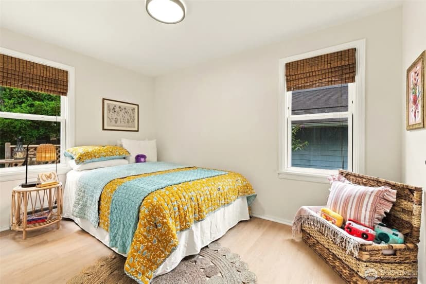 Property photo for 4119 Sw Kenyon Street, Seattle photo 6