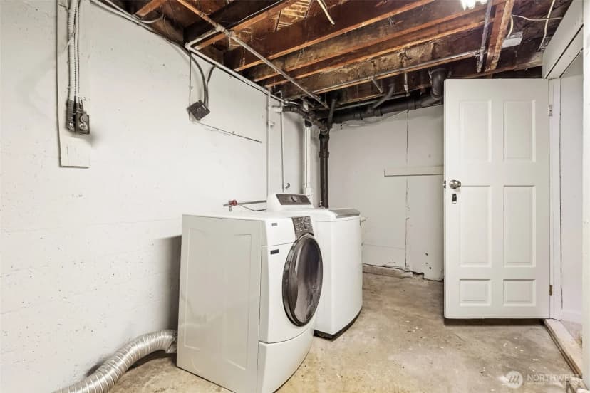Property photo for 4119 Sw Kenyon Street, Seattle photo 15