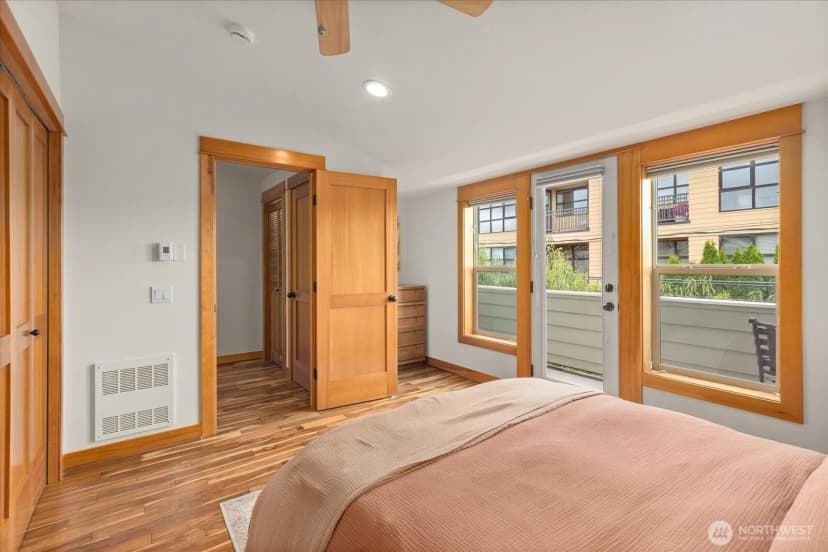 Property photo for 4115 42nd Avenue Sw #a, Seattle photo 16