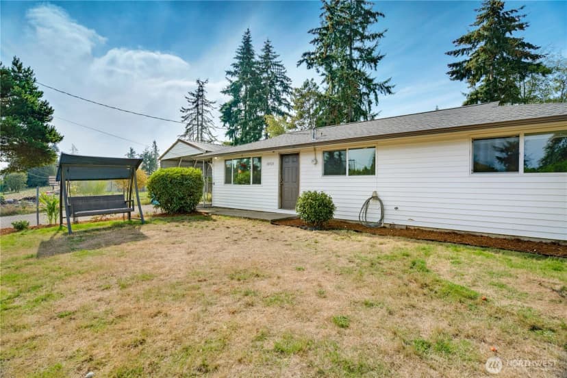 Property photo for 30521 1st Pl Sw, Federal Way photo 4