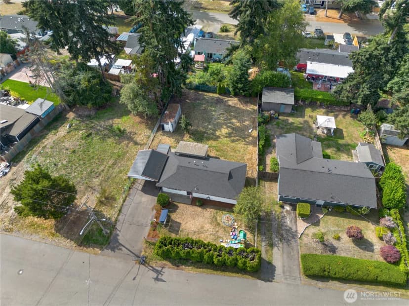 Property photo for 30521 1st Pl Sw, Federal Way photo 28