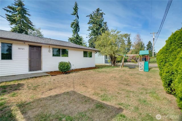 Property photo for 30521 1st Pl Sw, Federal Way photo 3