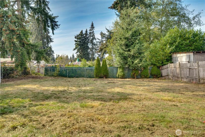 Property photo for 30521 1st Pl Sw, Federal Way photo 24